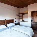 Rurales Els Masos D'en Coll * Llaviá