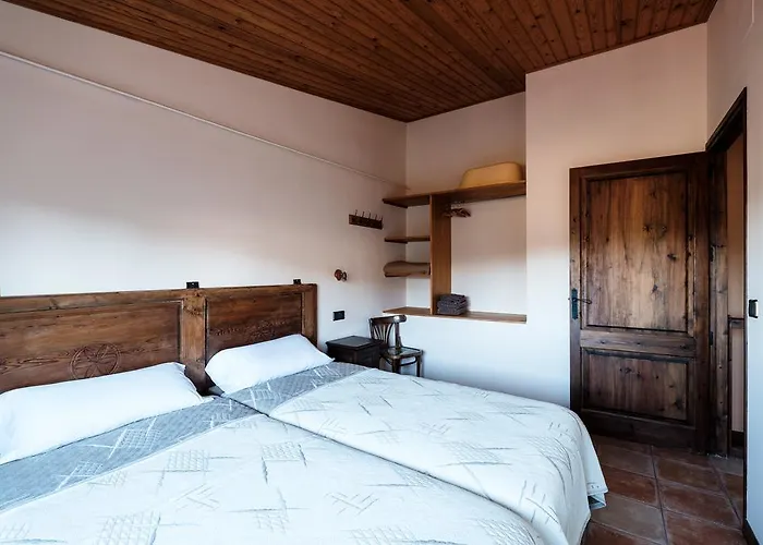 Rurales Els Masos D'en Coll * Llaviá